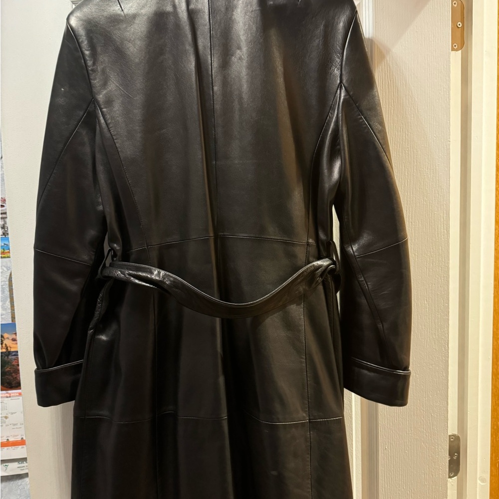 Woman genuine leather coat black color . Size L/XL.Banana Republic brand. - Picture 5 of 6